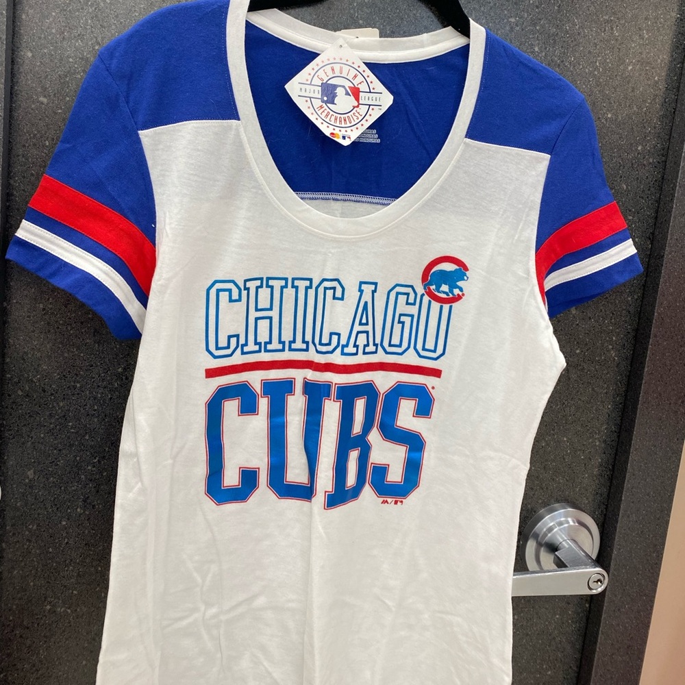 NWT Chicago Cubs Tee